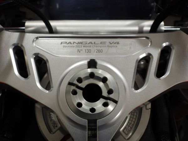 Ducati Panigale V4 R 2022 111585