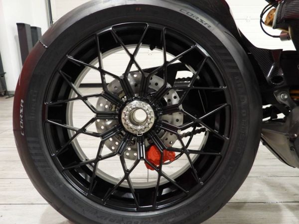 Ducati Streetfighter V4 Lamborghini 2024 114940