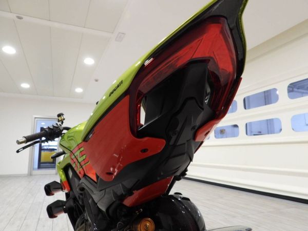 Ducati Streetfighter V4 Lamborghini 2024 114946