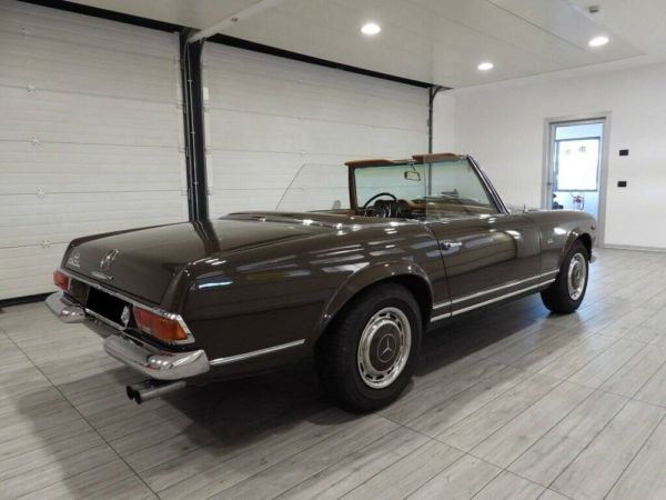 Mercedes-Benz 250 SL 1967 125981