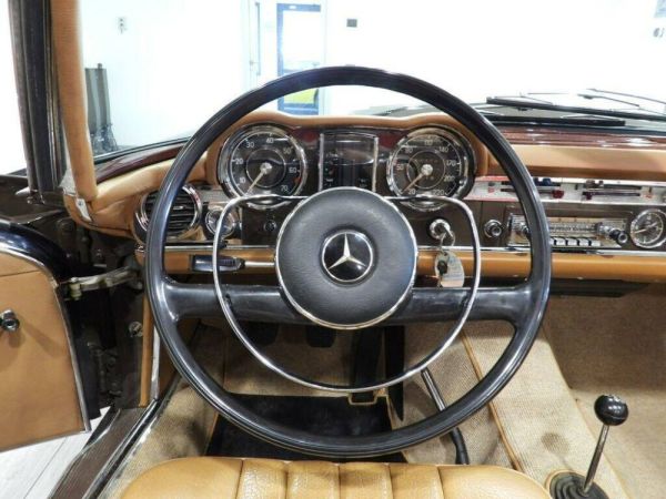 Mercedes-Benz 250 SL 1967 125984