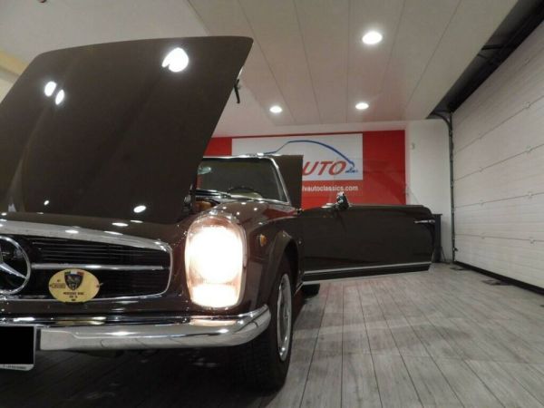 Mercedes-Benz 250 SL 1967 125989
