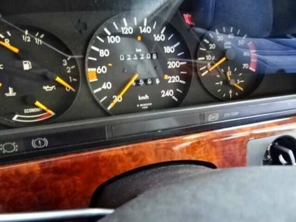 Mercedes-Benz 500 SEC 1984 111280