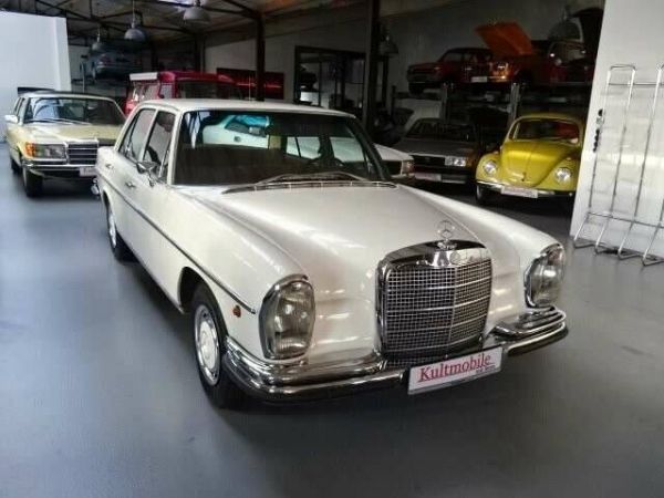 Mercedes-Benz 280 SE 1971 111286