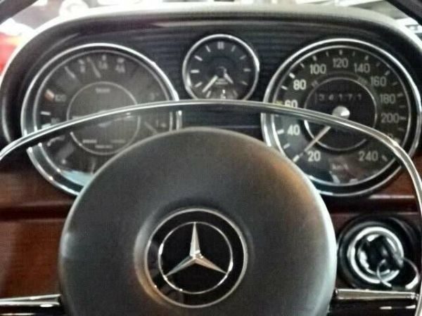Mercedes-Benz 280 SE 1971 111295