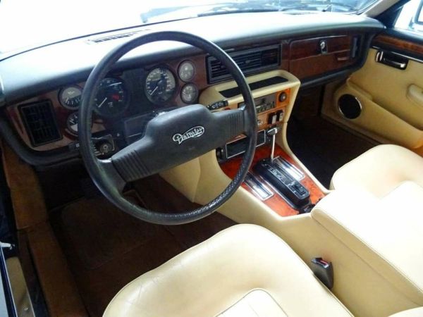Daimler Double Six 1988 111305