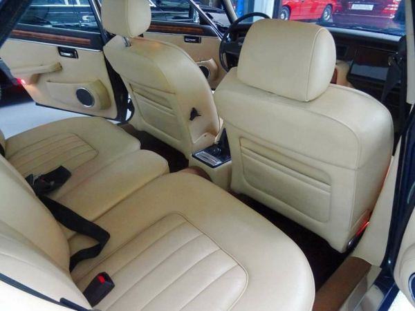 Daimler Double Six 1988 111306