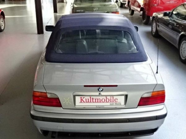 BMW 318i 1996 111315