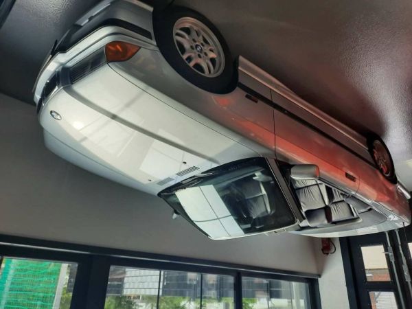 BMW 318i 1996 111317