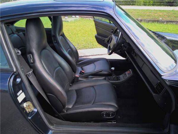 Porsche 911 Carrera 4 1995 83497
