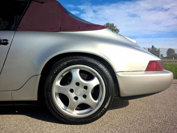 Porsche 911 Carrera 2 1992 130050