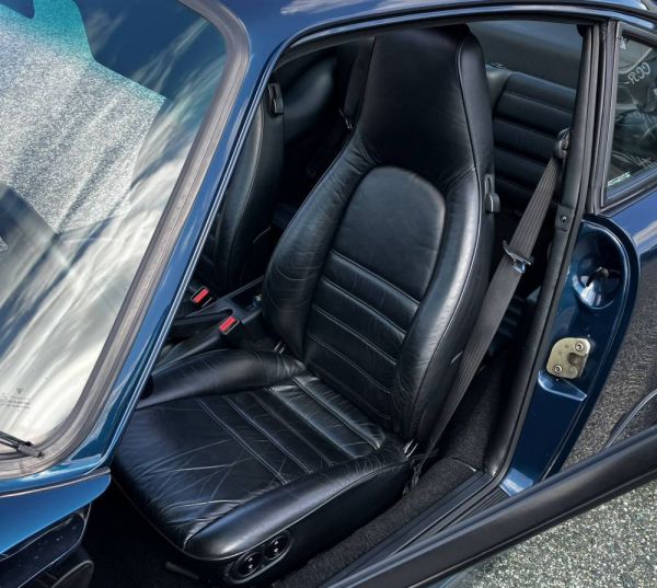 Porsche 911 Carrera 2 1993 64491