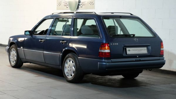 Mercedes-Benz E 220 T 1994 34920