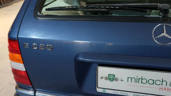 Mercedes-Benz E 220 T 1994 34933