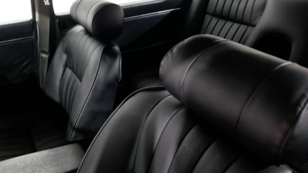 Daimler Sovereign 4.2 1977 35185