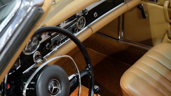 Mercedes-Benz 250 SL 1967 35280