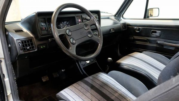 Volkswagen Golf I GTI 1.6 1981 35316