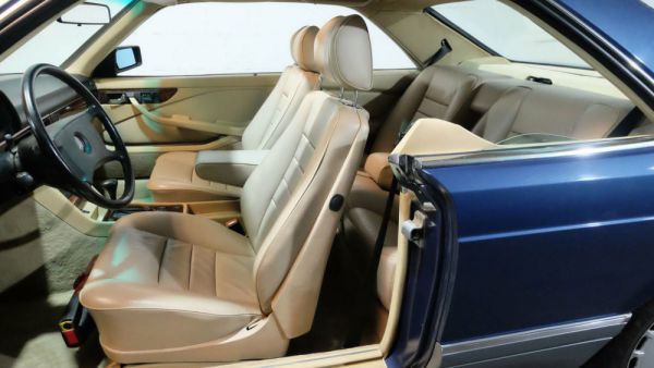 Mercedes-Benz 560 SEC 1986 104881