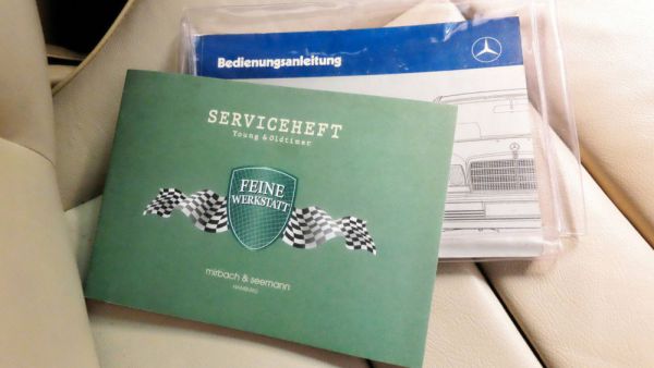 Mercedes-Benz 560 SEC 1986 104884