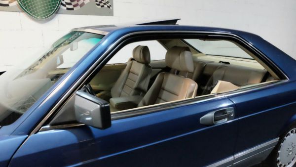 Mercedes-Benz 560 SEC 1986 104888