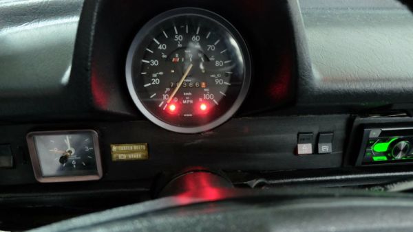 Volkswagen Maggiolino 1303 Fuel Injection 1978 129130