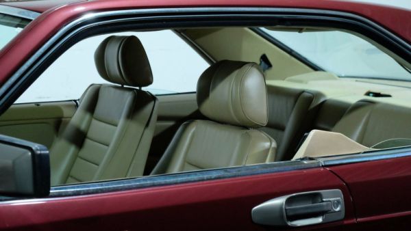 Mercedes-Benz 560 SEC 1987 130947