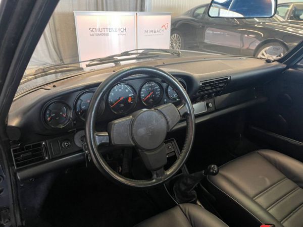 Porsche 911 Carrera 3.2 1988 57732