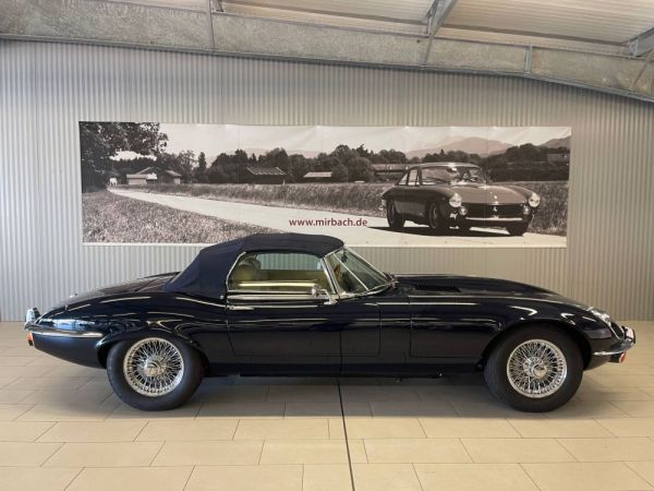 Jaguar E-Type V12 1973 123964