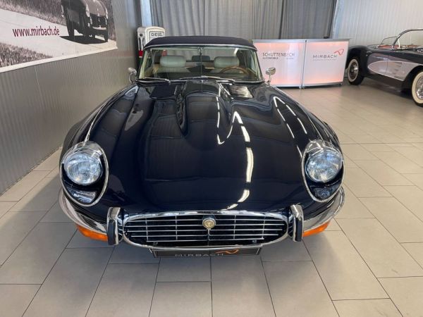 Jaguar E-Type V12 1973 123967