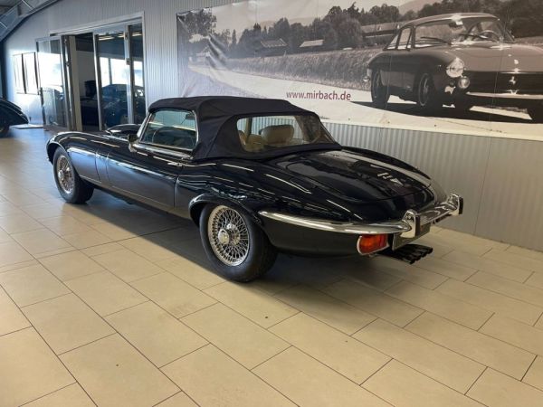 Jaguar E-Type V12 1973 123970