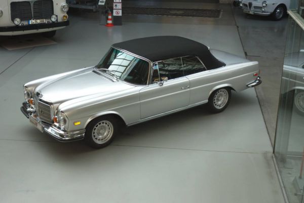 Mercedes-Benz 280 SE 3,5 1970 82448