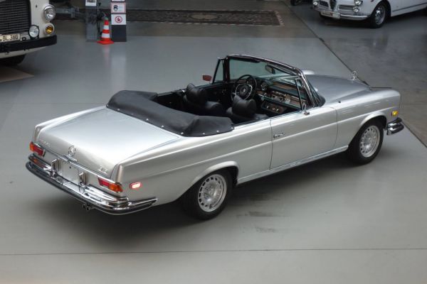 Mercedes-Benz 280 SE 3,5 1970 82452