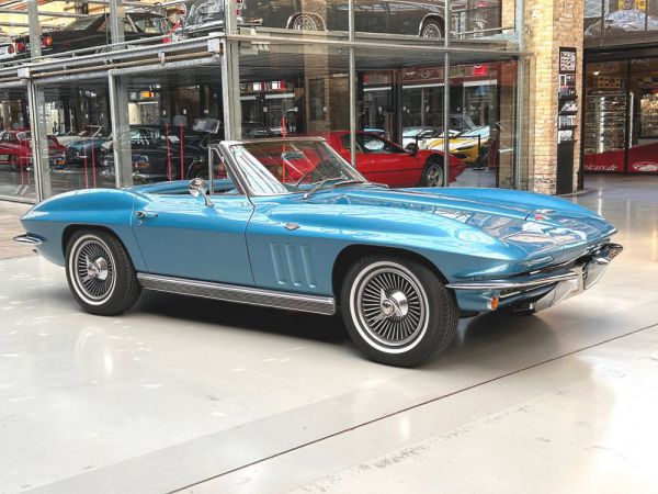 Chevrolet Corvette Sting Ray Convertible 1966