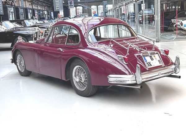 Jaguar XK 150 SE FHC 1957