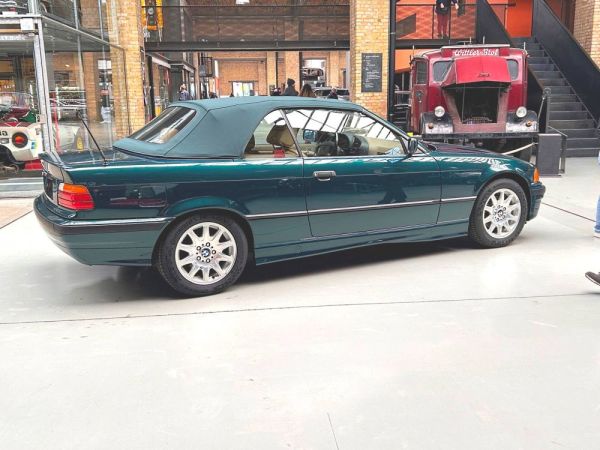 BMW 325i 1993 127032