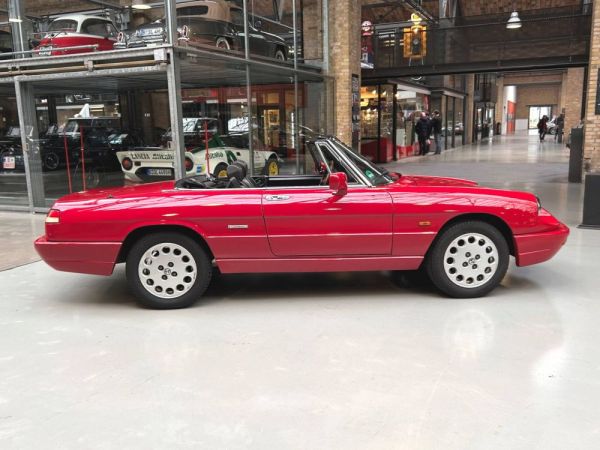 Alfa Romeo 2.0 Spider 1992 131147