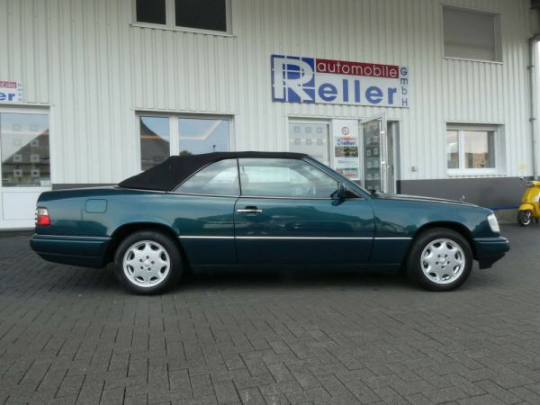 Mercedes-Benz E 220 1996 41701