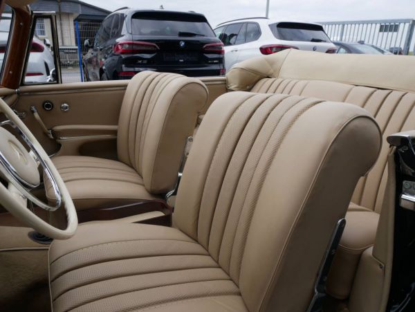 Mercedes-Benz 220 SE b 1963 41938