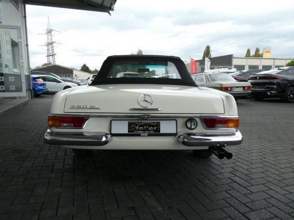 Mercedes-Benz 280 SL 1968 41989
