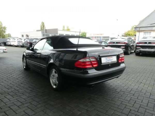 Mercedes-Benz CLK 320 1999 97896