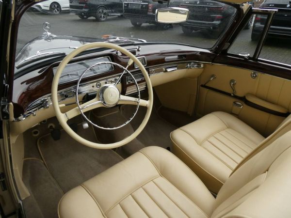 Mercedes-Benz 220 S Cabriolet 1957 119355