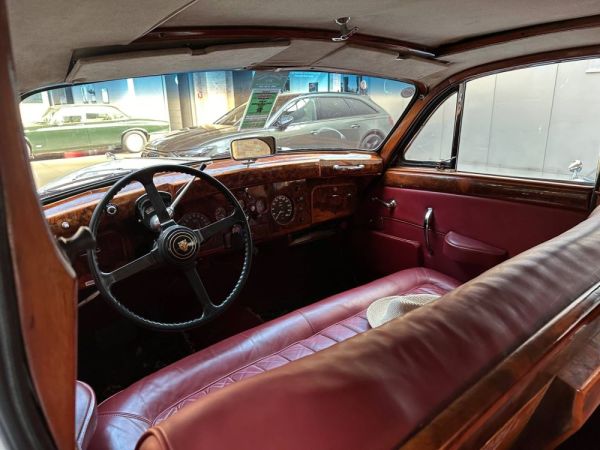 Jaguar Mk IX 1961 131377