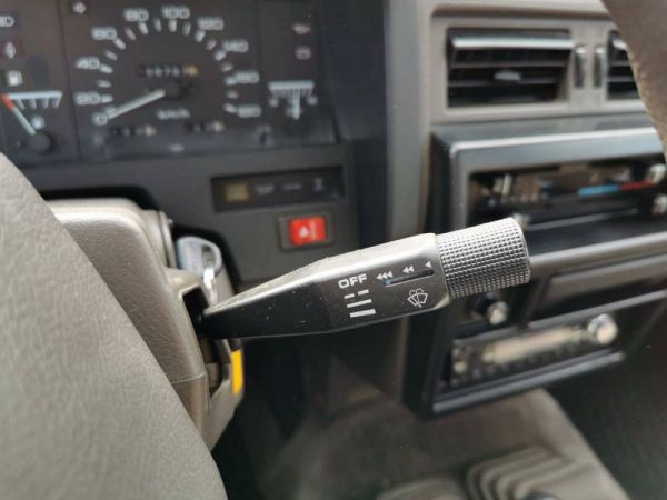 Nissan Terrano V6 1993 1879