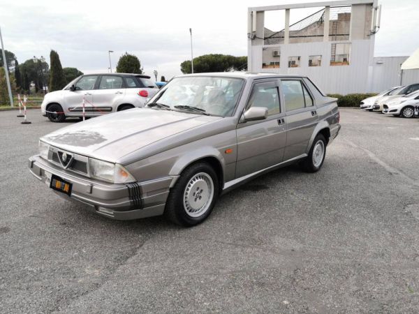 Alfa Romeo 75 1.8 Turbo 1990 121022
