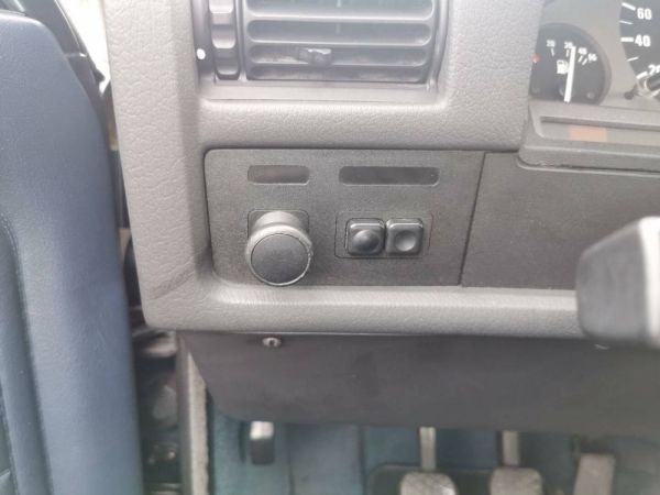 BMW 318i 1986 121056