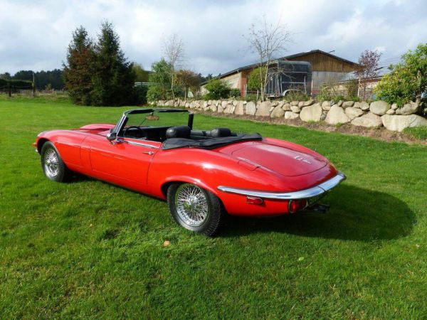 Jaguar E-Type V12 1974 49897