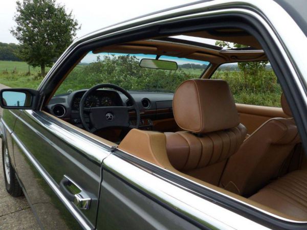 Mercedes-Benz 280 CE 1983 50250