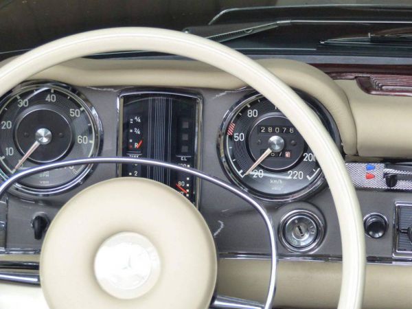 Mercedes-Benz 280 SL 1969 50275