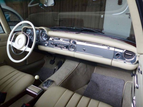 Mercedes-Benz 280 SL 1969 50276