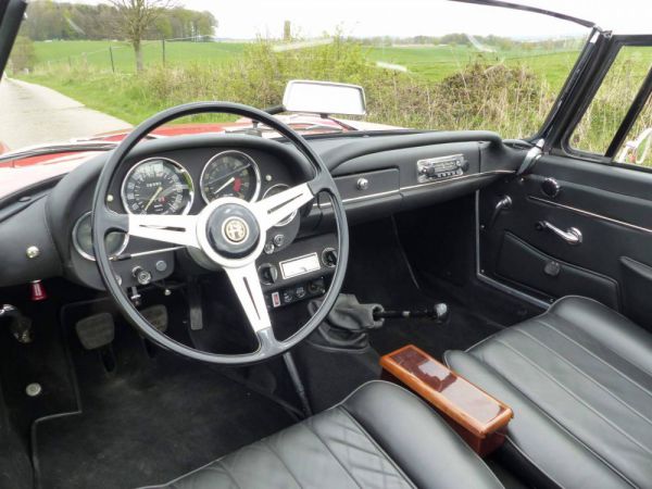 Alfa Romeo 2600 Spider 1963 50371
